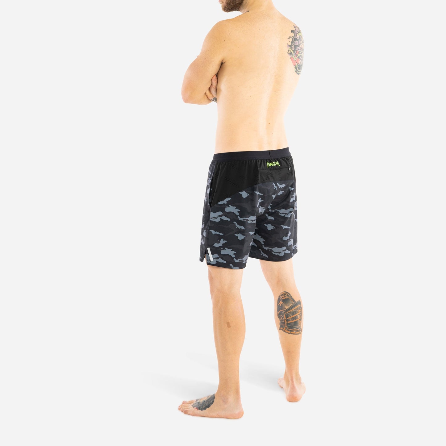 RUNNER'S HIGH 2n1 SHORT : COVERT CAMO